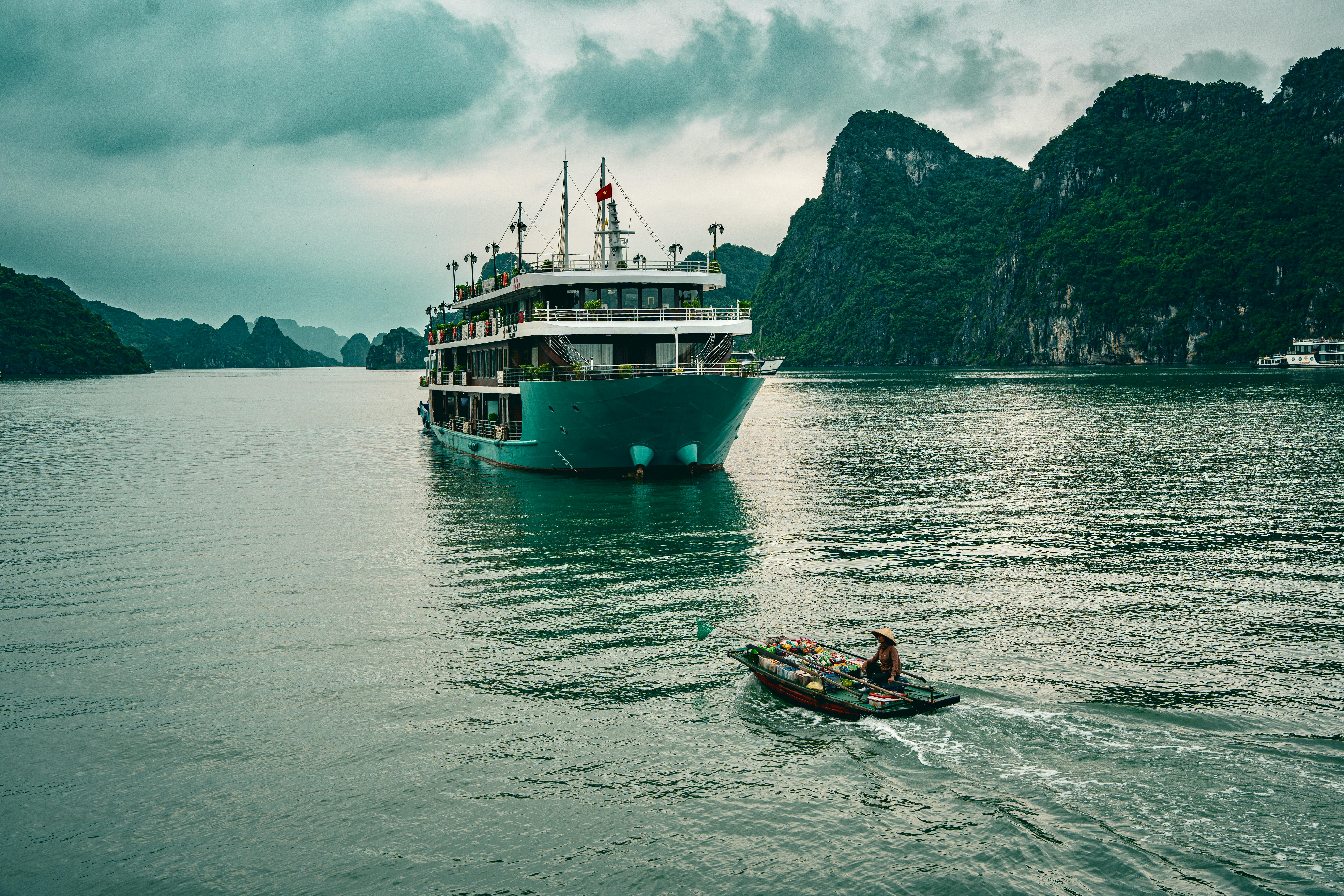 Ha Long Bay
