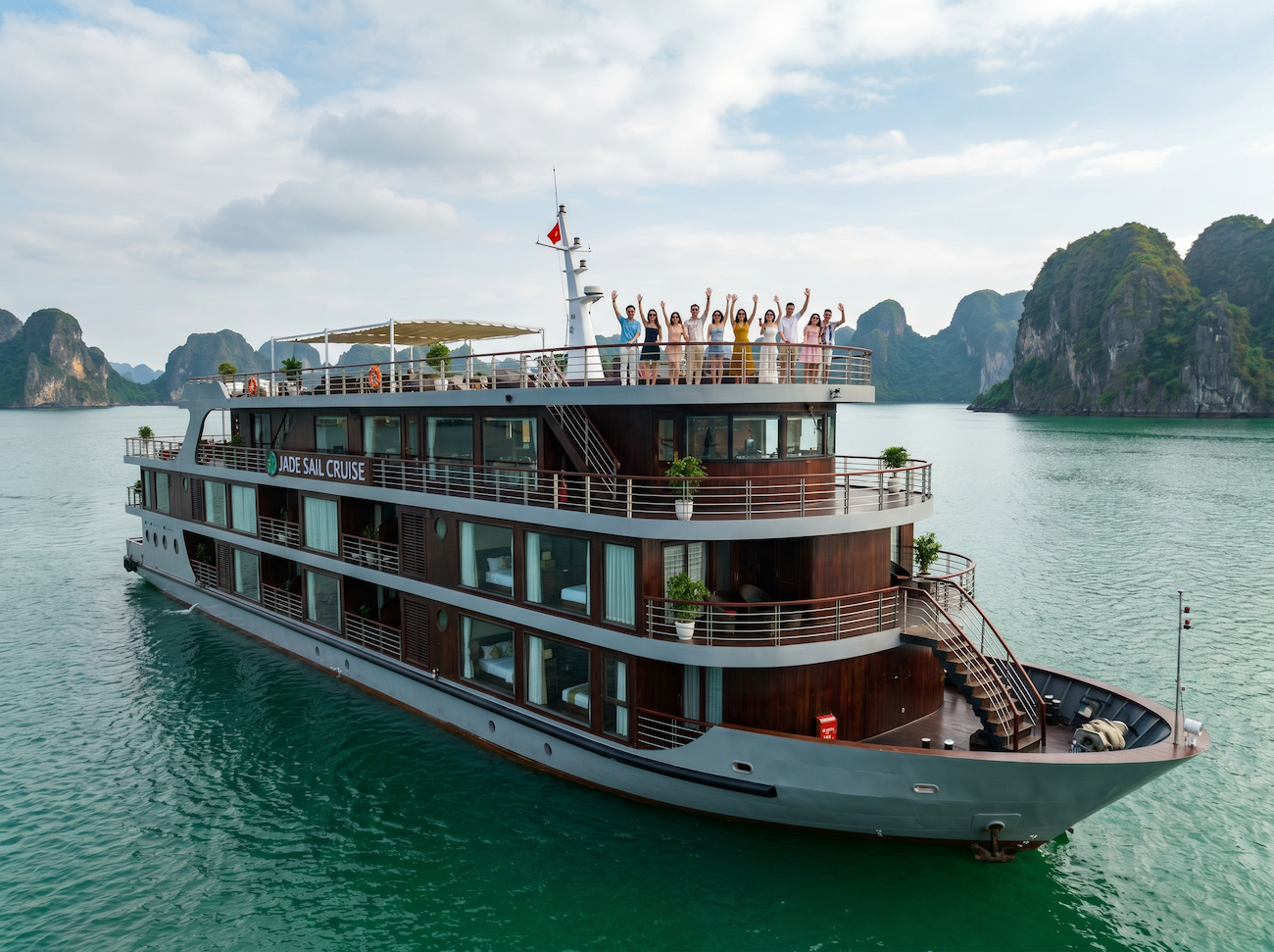 Full-Day 5-Star Cruise with Jade Sail Cruise