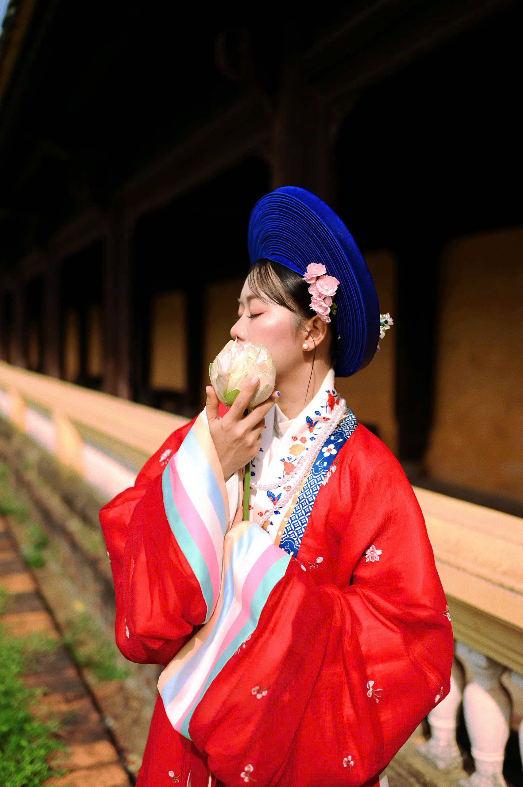 Vo Yen Nhi photo 3
